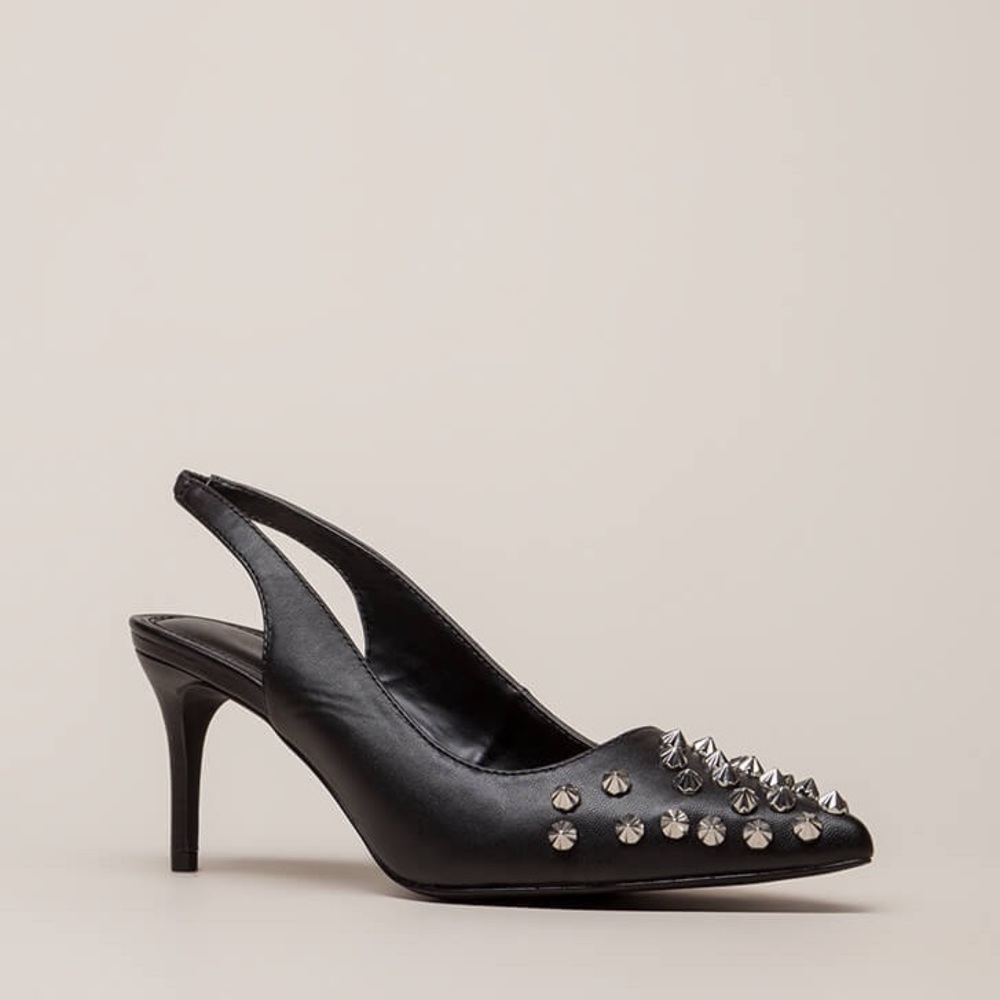 NEW‼️ Liliana Low Heel Studded Slingback Heel
